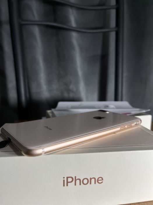 Iphone 8 plus (64 GB) Rose Gold