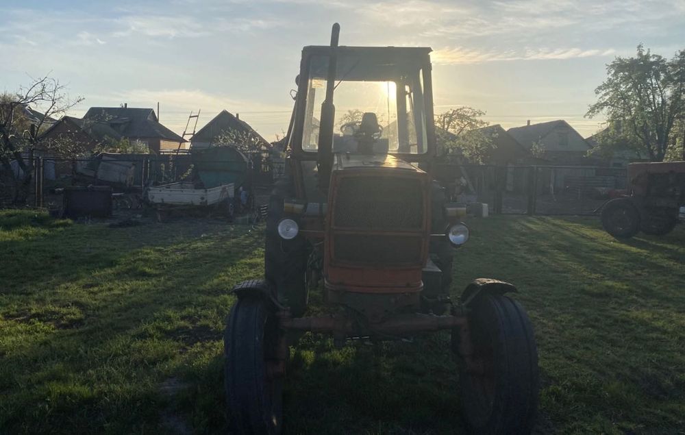 Трактор ЮМЗ 6,Заводской мотор СМД-18