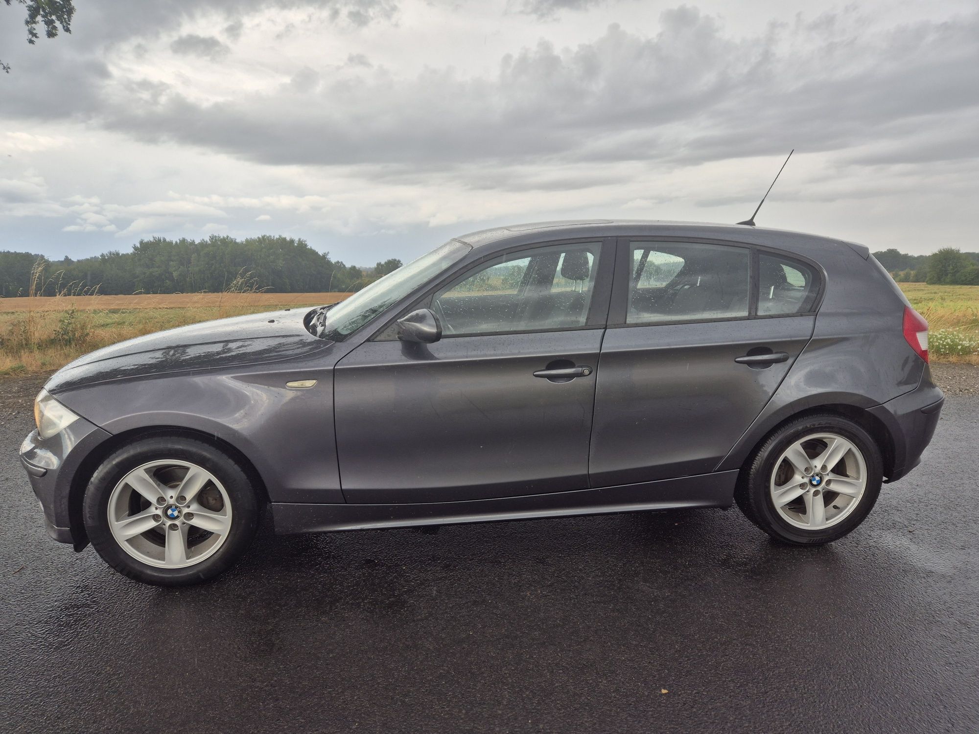 Sprzedam BMW 1 AUTOMAT