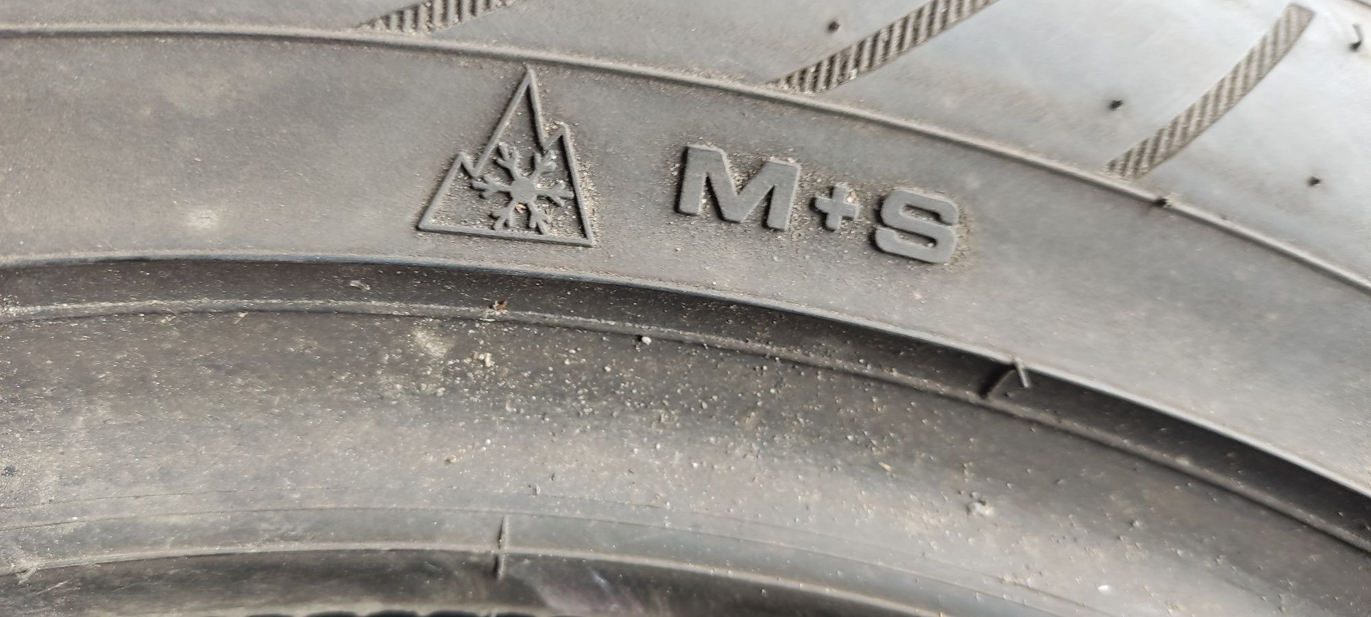 Pojedyncza 225 50r17 98V gen-2 Goodyear Vector 4sezon i