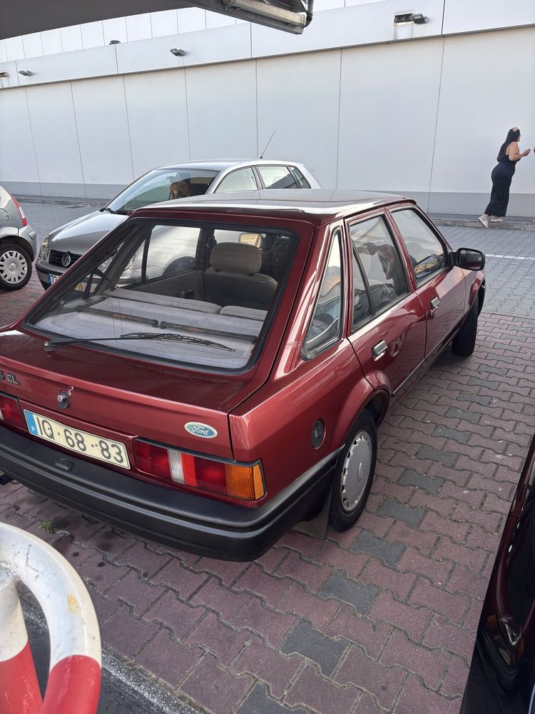 Ford Escort 1.3 GL - Clássico em excelente estado