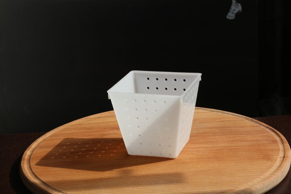 Продам форми для сиру Пуліньї, пірамідка