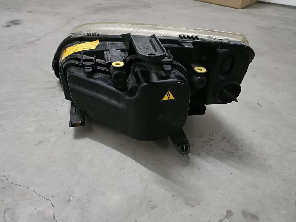 Farol xenon C Max