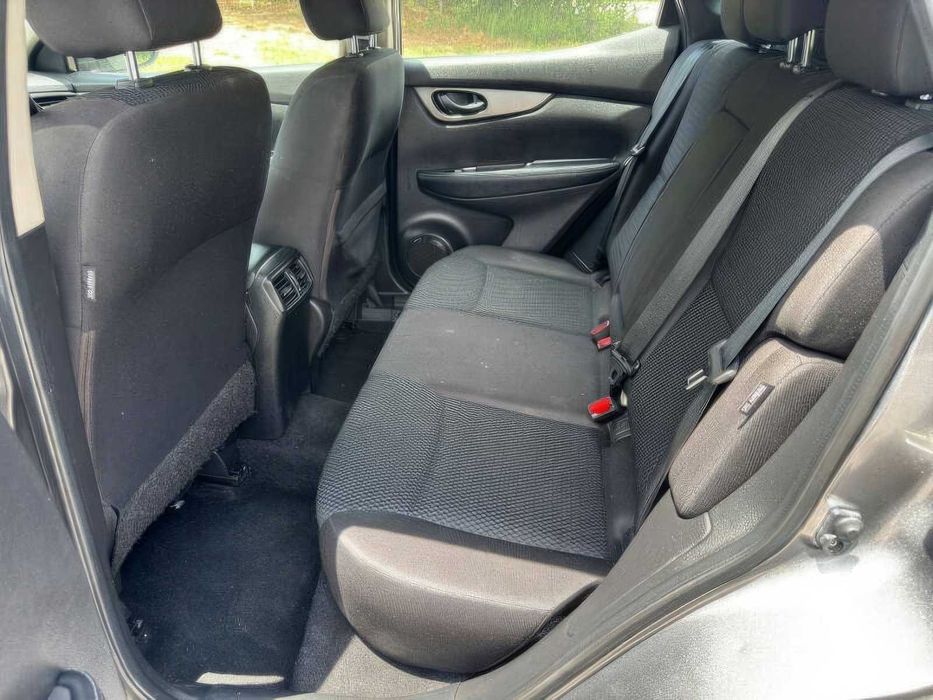 Nissan Rogue Sport      2020