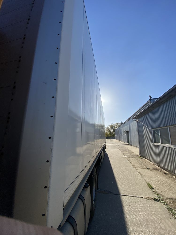 Напівпричип SCHMITZ Cargobull S 3 MЕГА