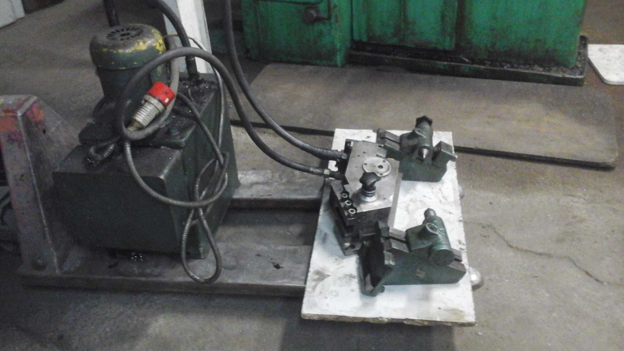 Kopiał hydrauliczny TKB 8 do tokarki
