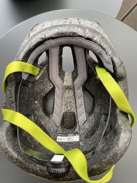 Kask na rower firmy Scott