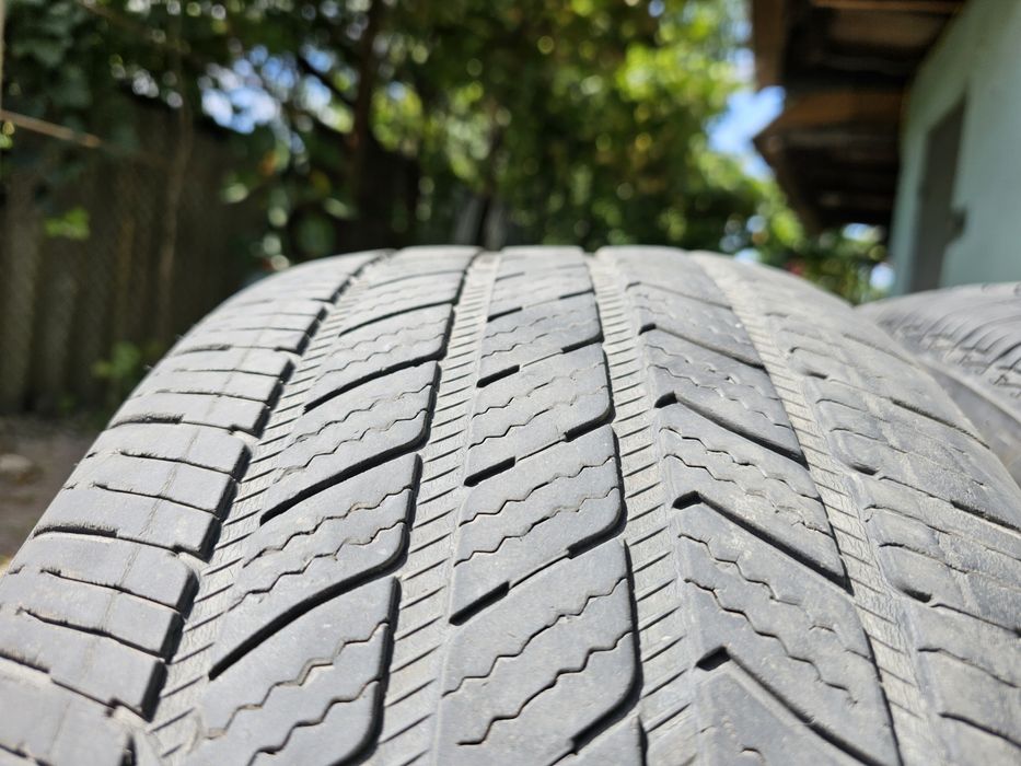 Шини Bridgestone 245/45 R19 всесизонка 2шт