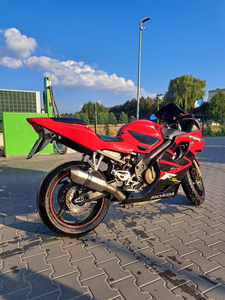 Honda CBR f4is 600