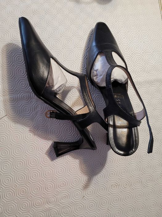 Sapatos de salto alto