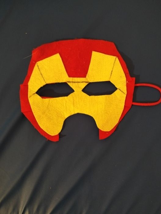 Maska Iron Mana na karnawał i do zabawy