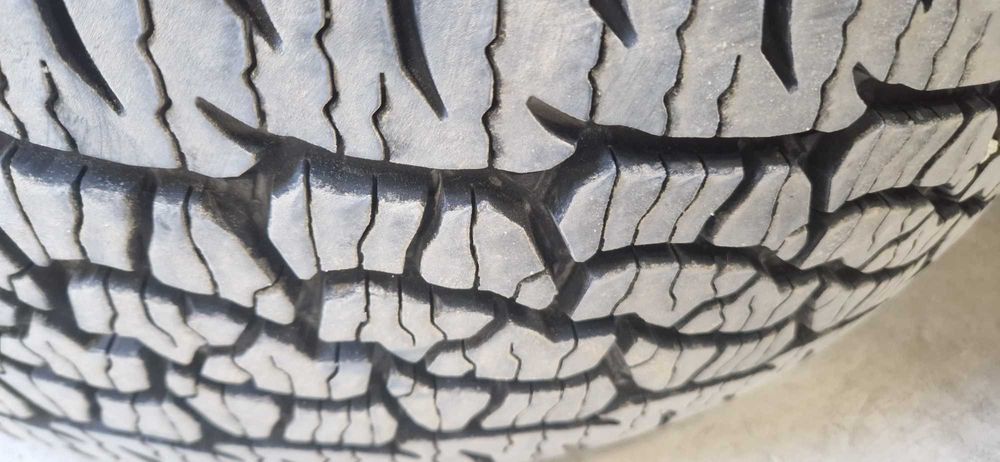 Koła JEEP r 17 opony 255/75 r17 BFGoodrich 2022r jak NOWE