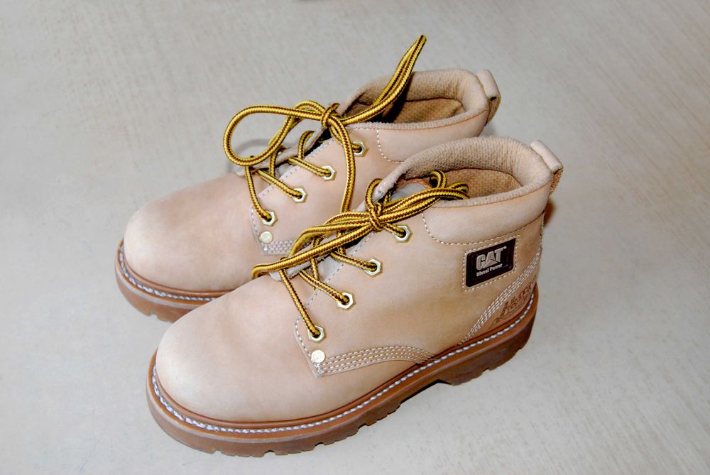Caterpillar – чудові шкіряні черевики унісекс, р. 36 (устілка 23 см)