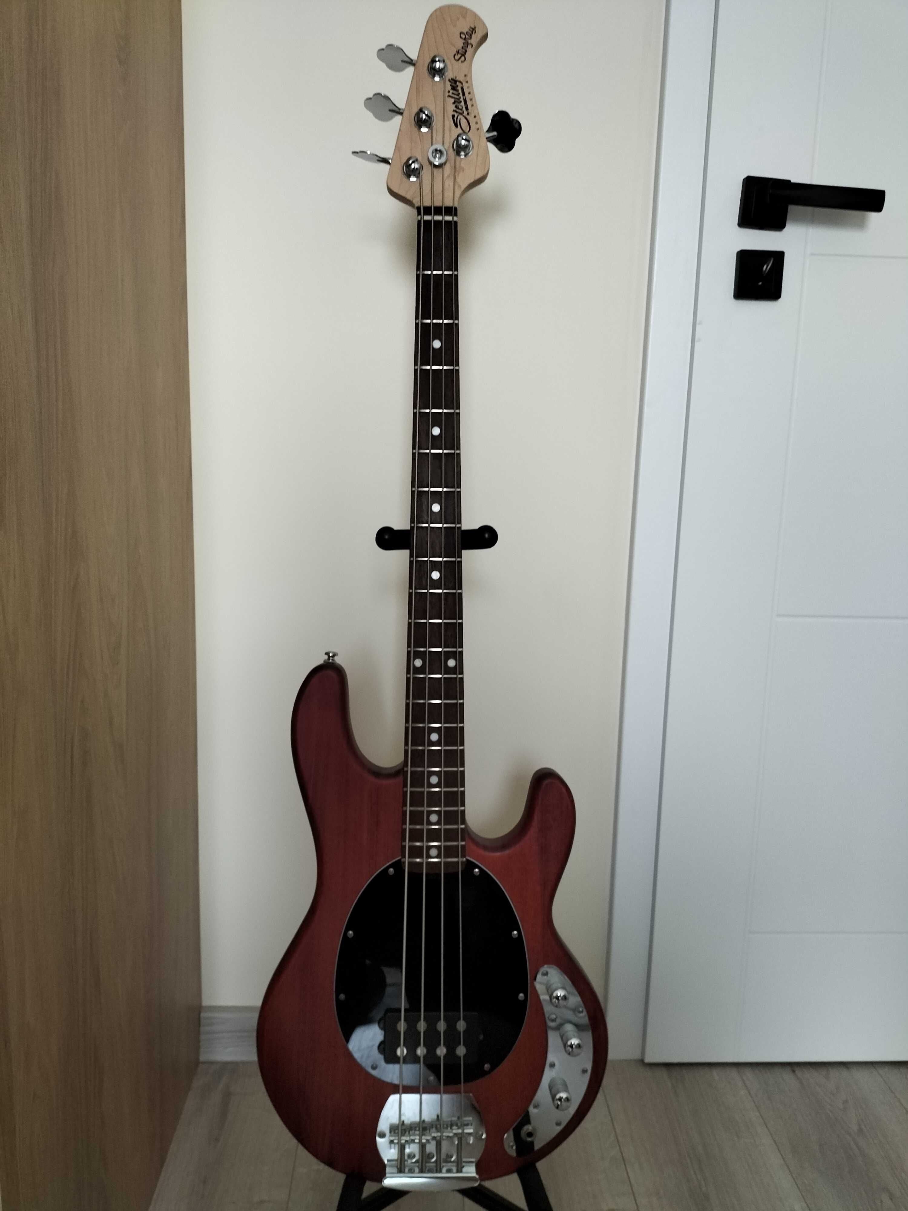 Gitara basowa Sterling Ray 4 WS