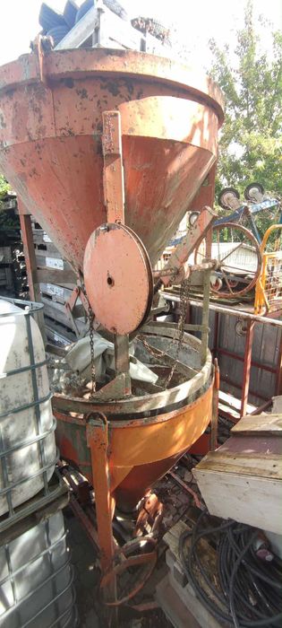 Lej do betonu, pojemnik, silos na beton