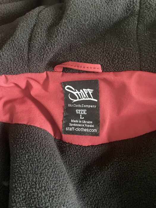 Продам зимову куртку Staff