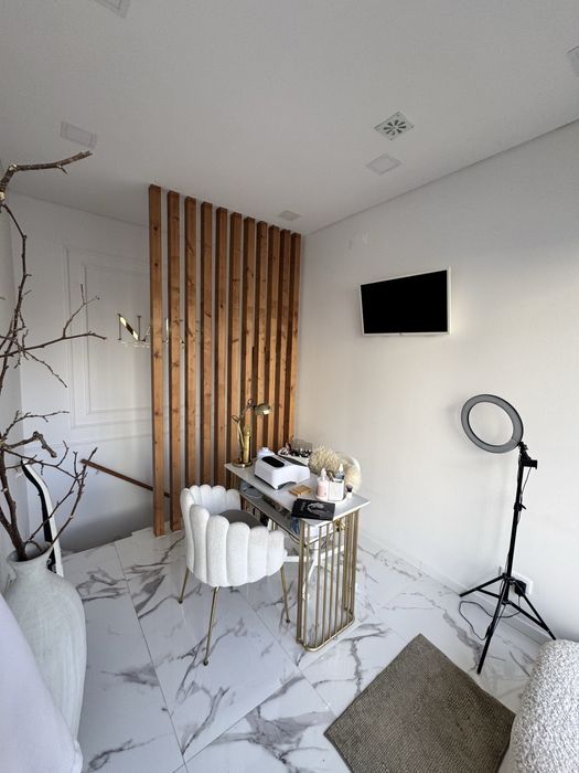 Aluguer de loja ( so o espaco)