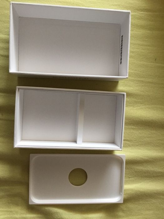Caixa IPhone 4 original nova