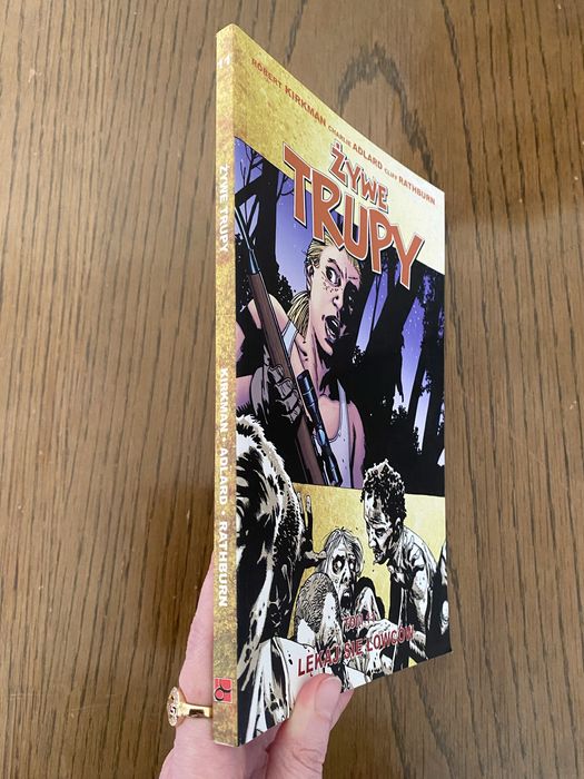 Żywe trupy Tom 11 Lękaj się łowców Kirkman Adlard Taurus Media 2010