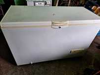 Sprzedam zamrażarkę Whirlpool 400L