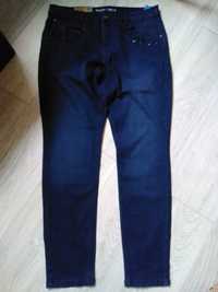 Nowe jeansy rozmiar 44 skinny