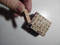 Pieczątki alfabet litery drewniane stempelki personalizacja