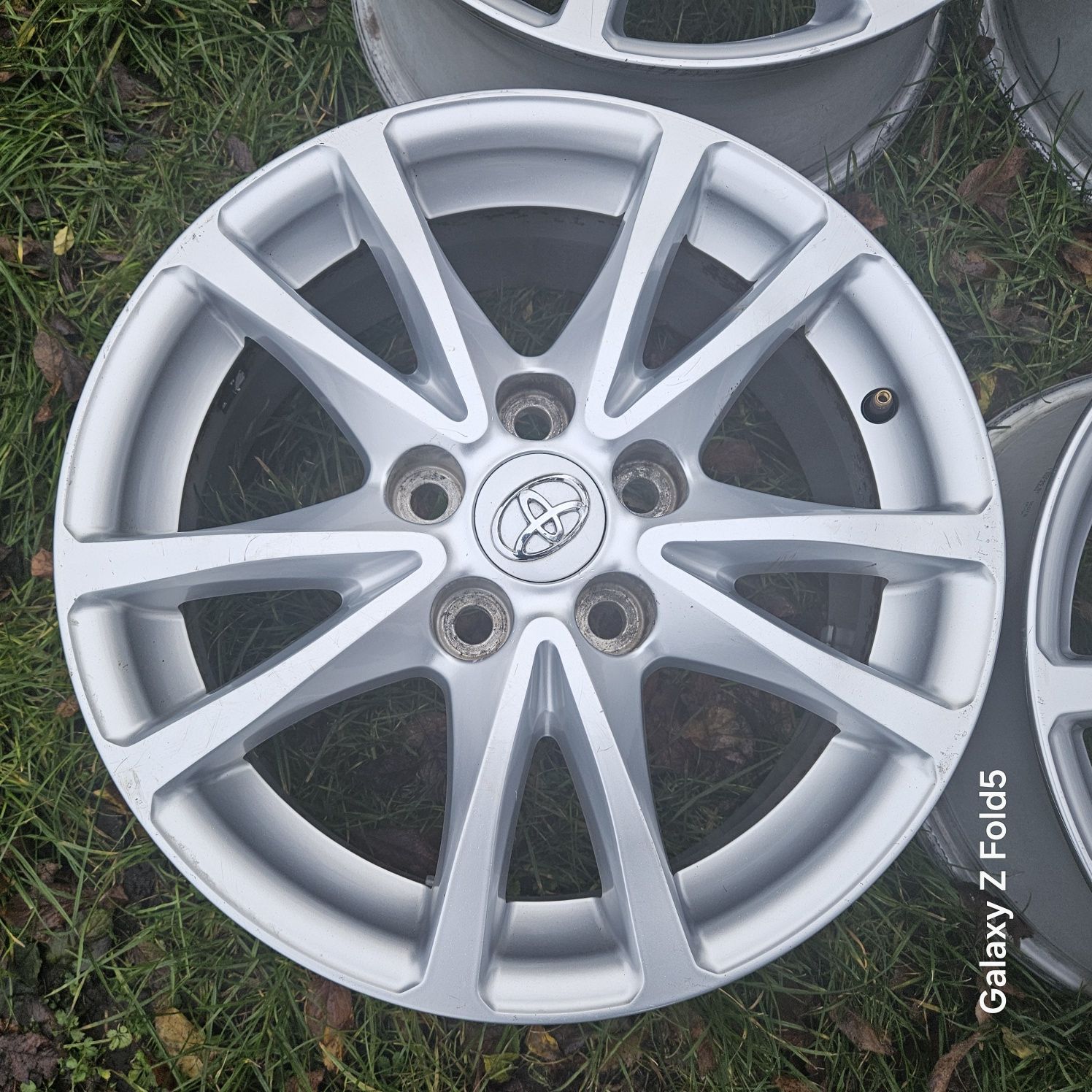 Alufelgi 16 Toyota Corolla Auris Avensis Rav4 Yaris Cross 5x114,3 ET39
