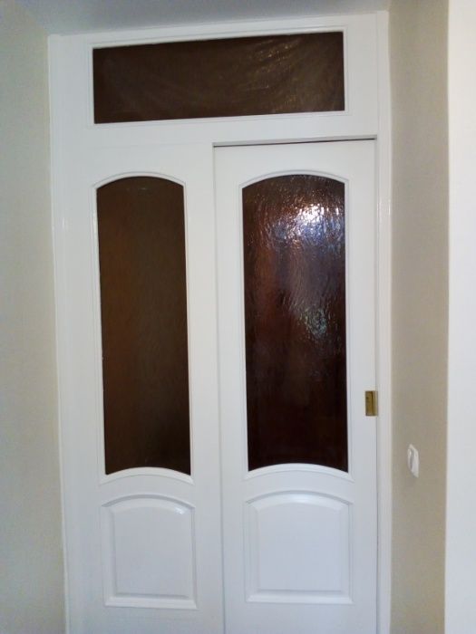 Ремонт дверей,реставрация столярных изделий.(мебели)