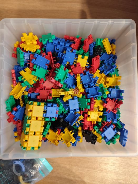 Klocki konstrukcyjne clics