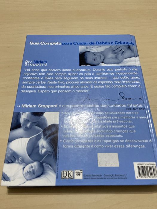Livro de cuidados para bebés e crianças