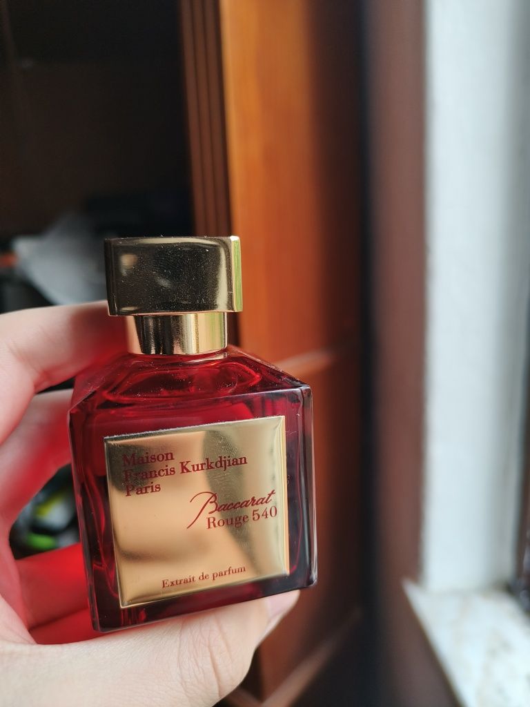 Perfume Baccarat Rouge 540 Semi-Novo