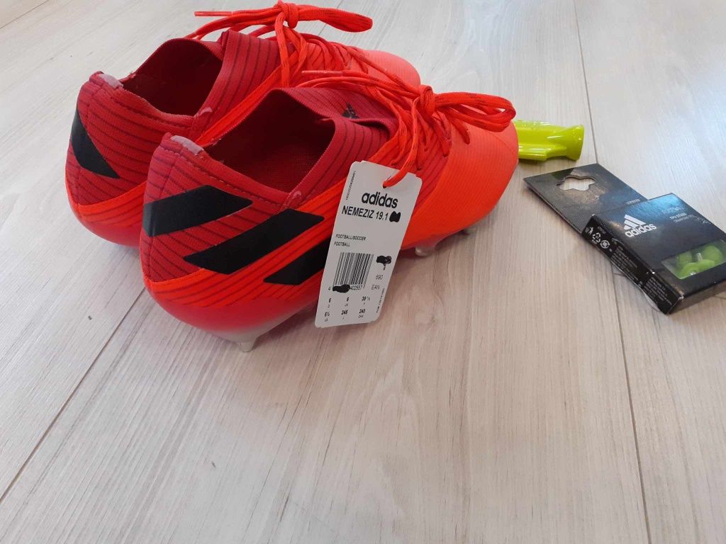 Profesjonalne buty piłkarskie, korki Adidas Nemeziz 19.1 SG r. 39 1/3