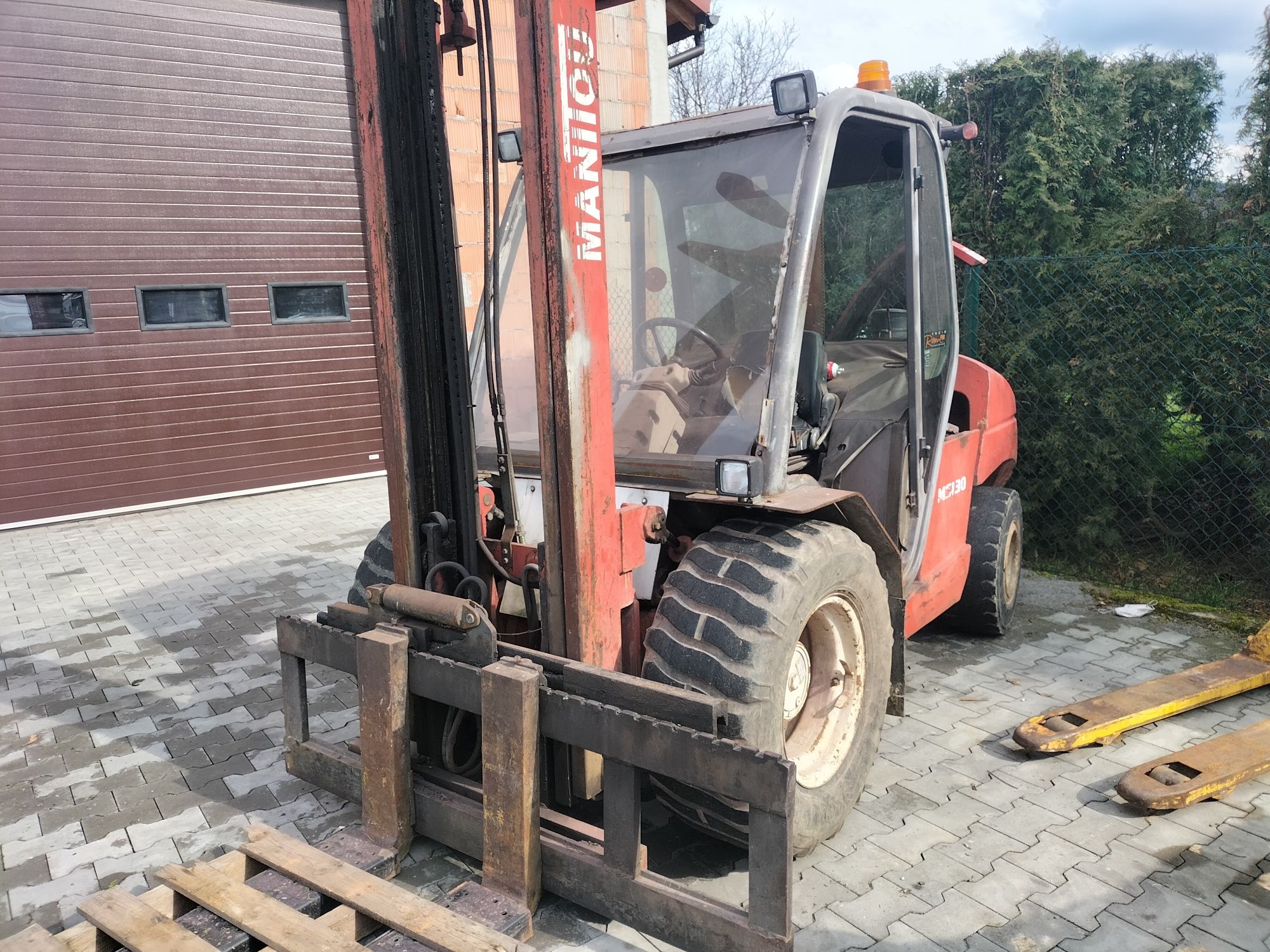 Manitou MSI30 wózek widłowy 4x2