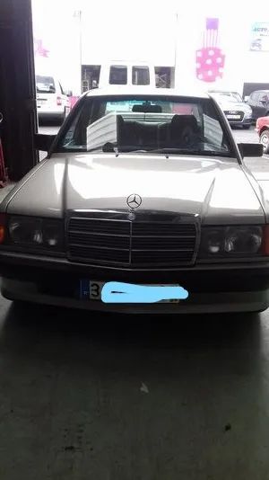 Mercedes-Benz 190