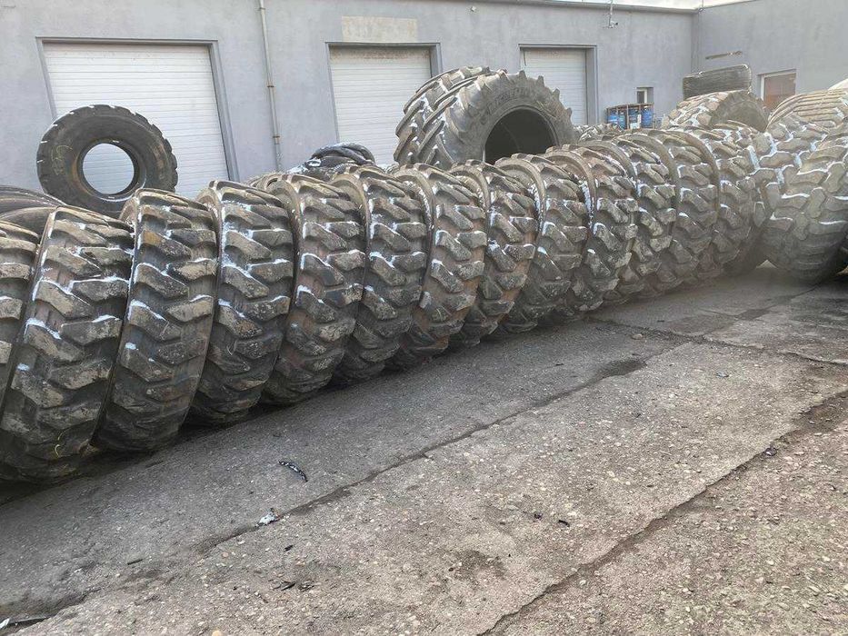 Opony Używane 290/90-20 LIEBHERR EM-22 opony do koparki 80-90% Bieżnik