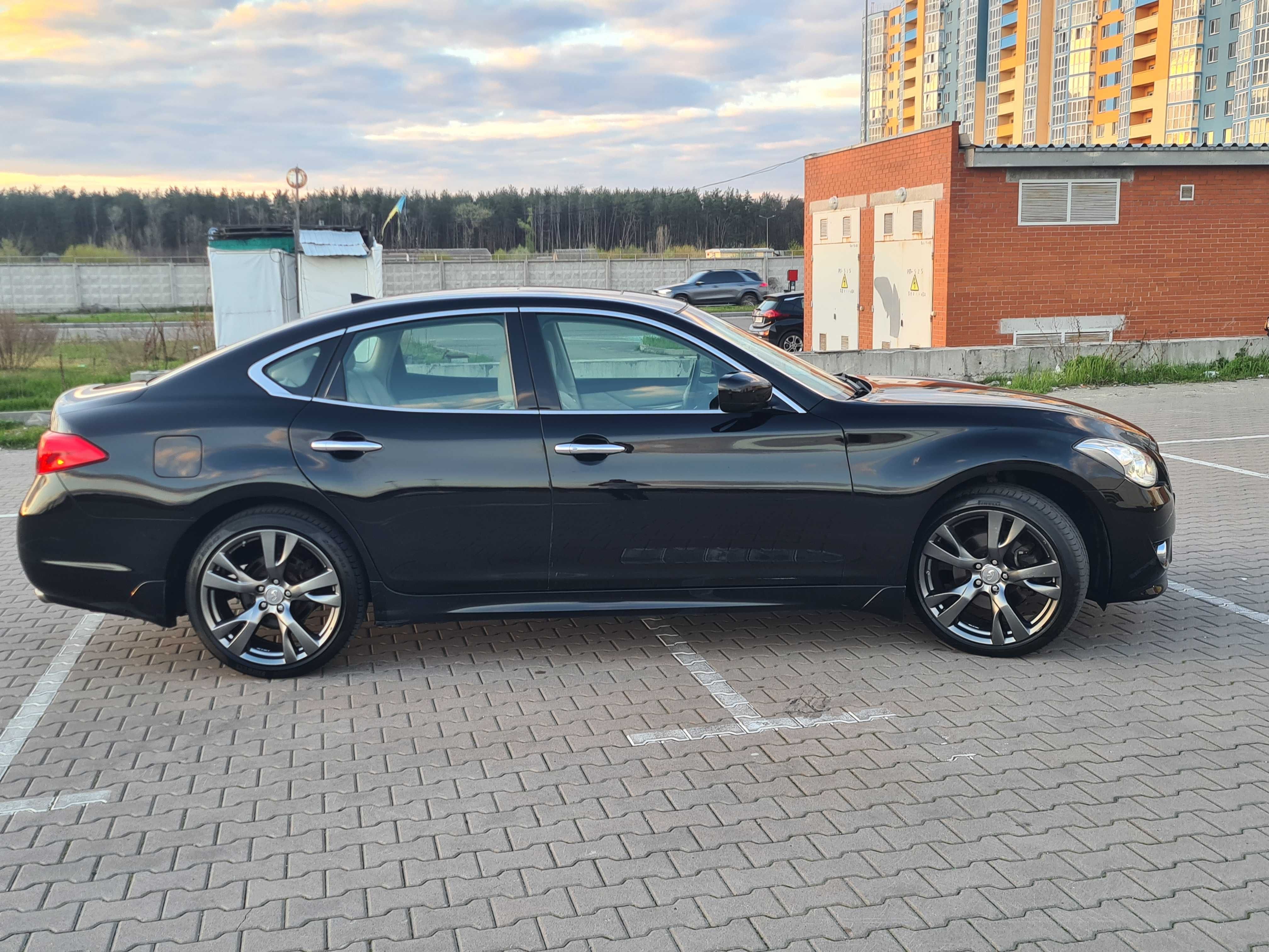 продам диски с резиной Infiniti R20 5 114.3