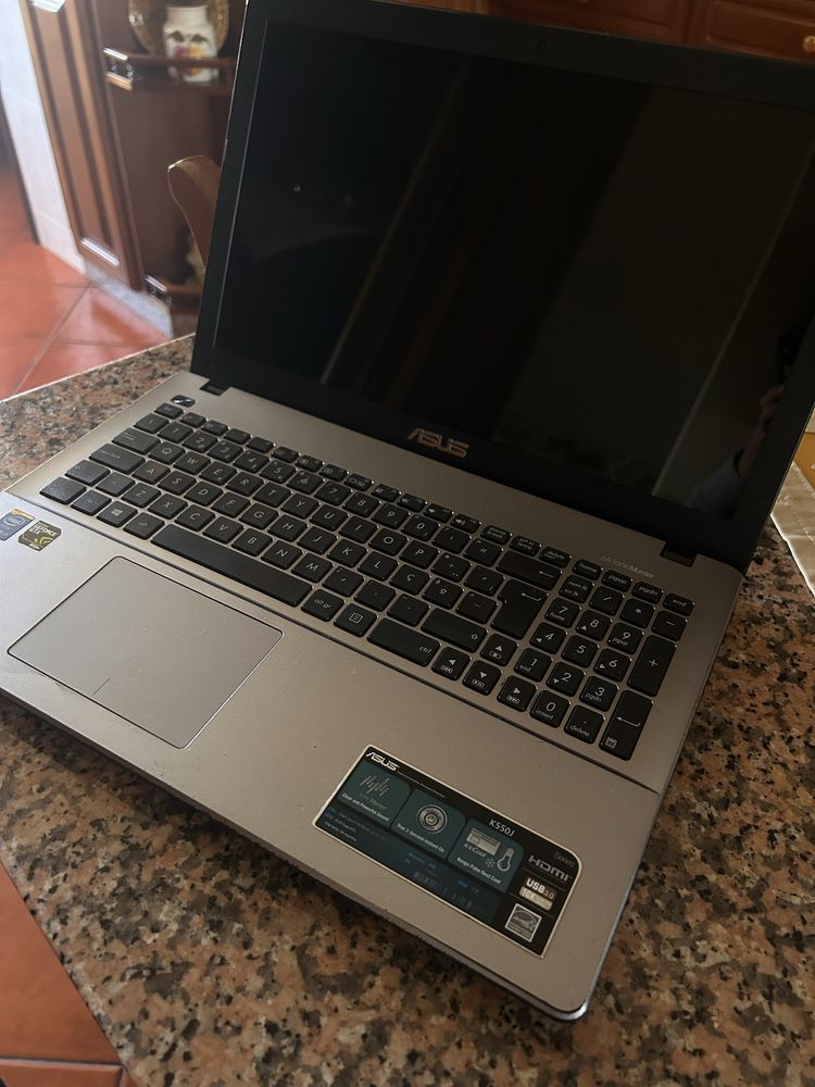 PC Portatil Asus K550J