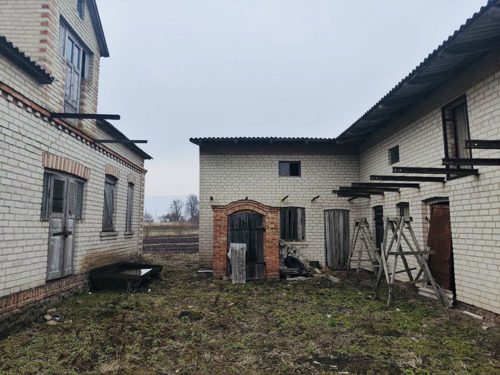 Продам будинок, незавршене будівництво