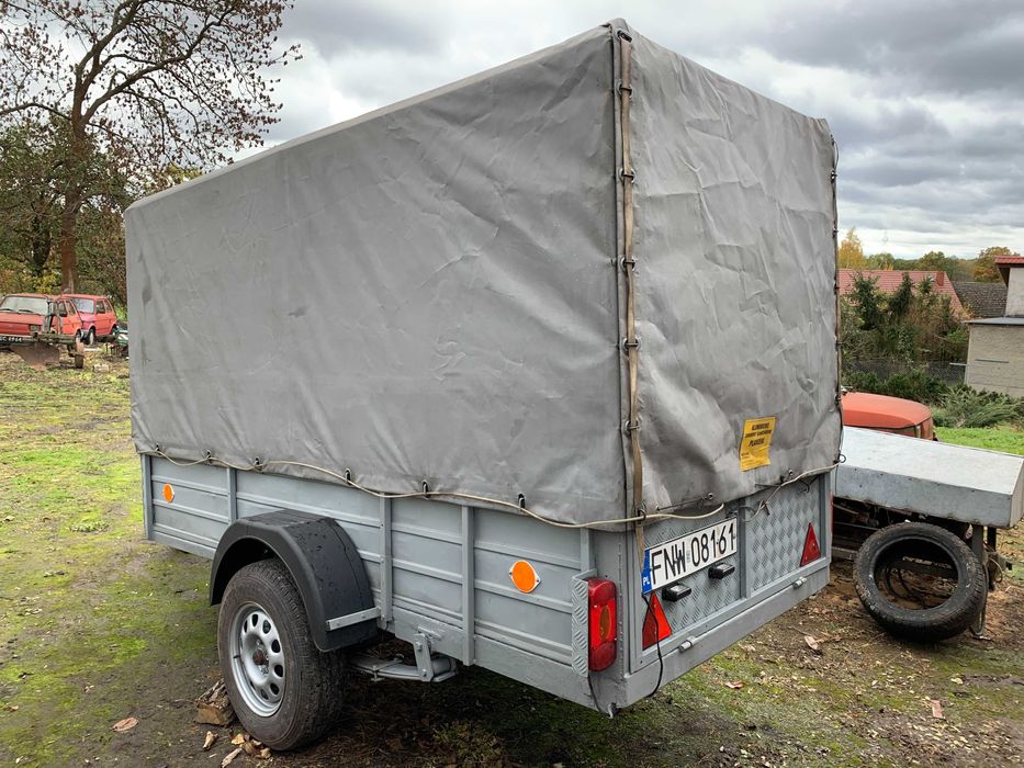 Przyczepka na resorach i amortyzatorach