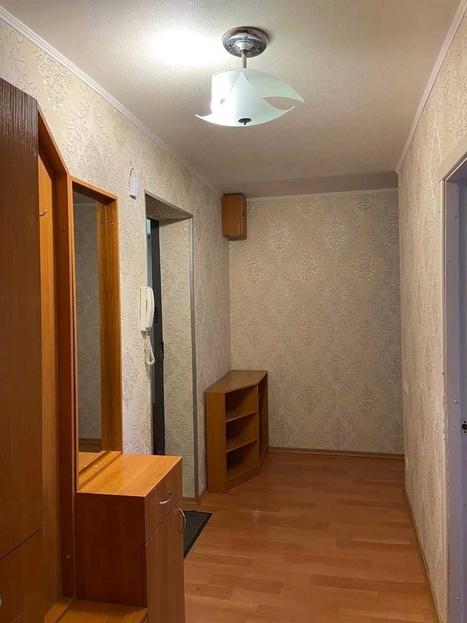 Продам 2-комнатную квартиру, Левый Берег,  Ж/М Левобережный.