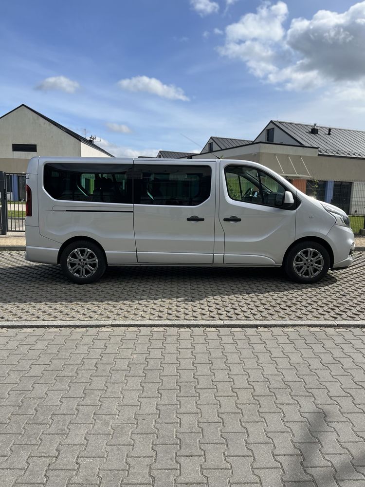 Wynajem busa, 9 osobowy, Vivaro, Trafic