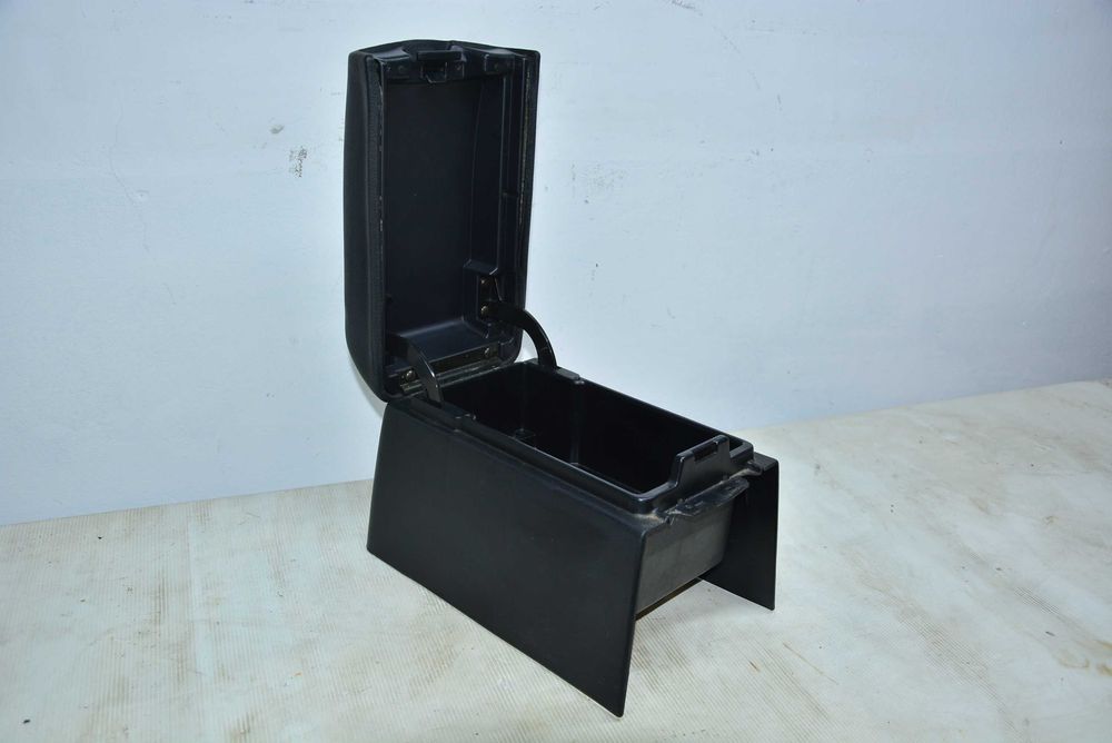 Mitsubishi 3000GT VR4 SL GTO Dodge Stealth podłokietnik schowek tunel