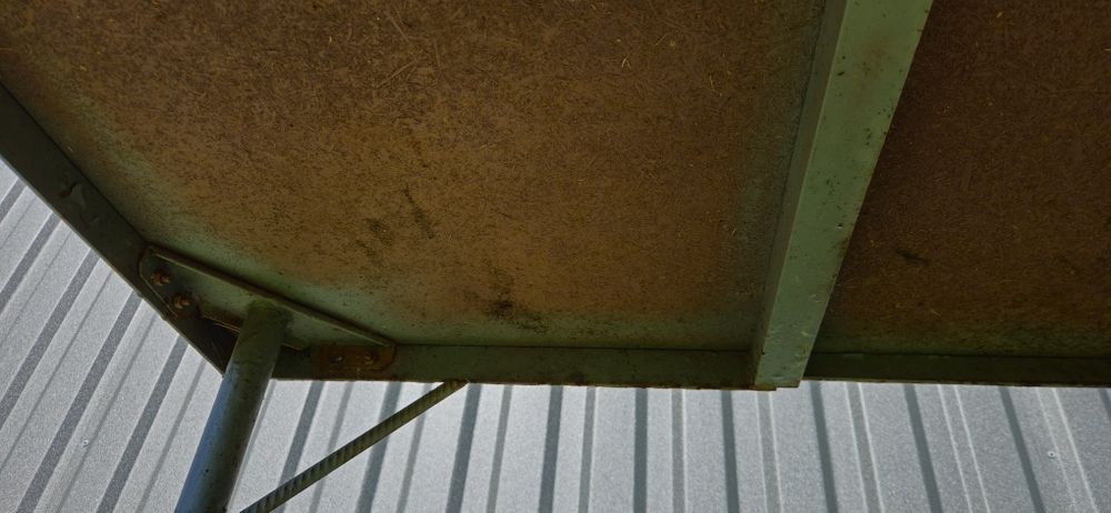 Стіл, кришка алюміній алюмінієвий, основа сталь