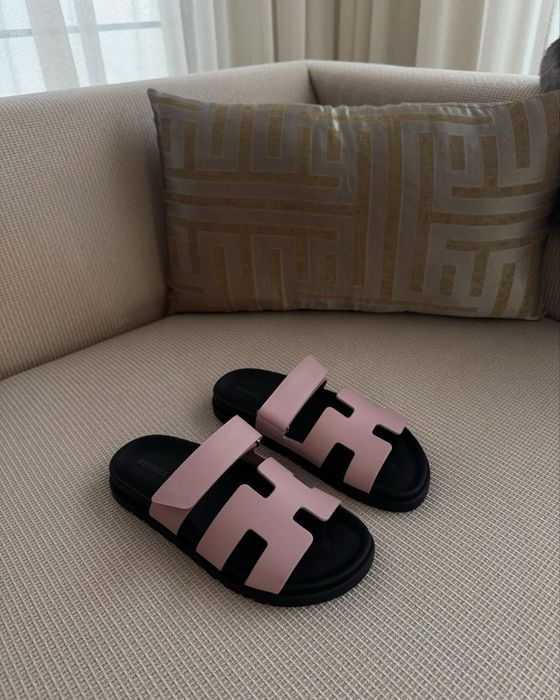 Шлепки Hermes 40 р (маломерят на 39)