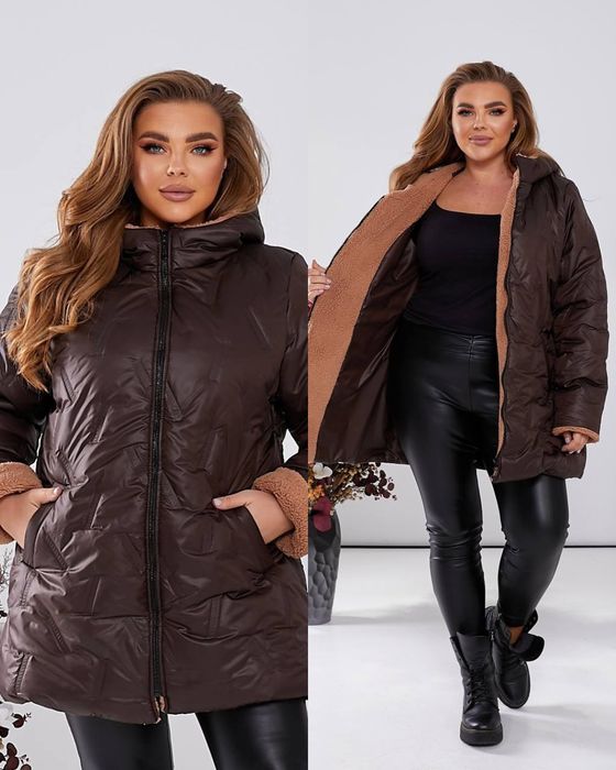 Тепла зимова  жіноча стьобана куртка на хутрі.42-44,46-48,50-52