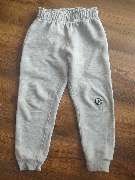 Spodnie dresowe chłopięce r.110 Infinity Kids