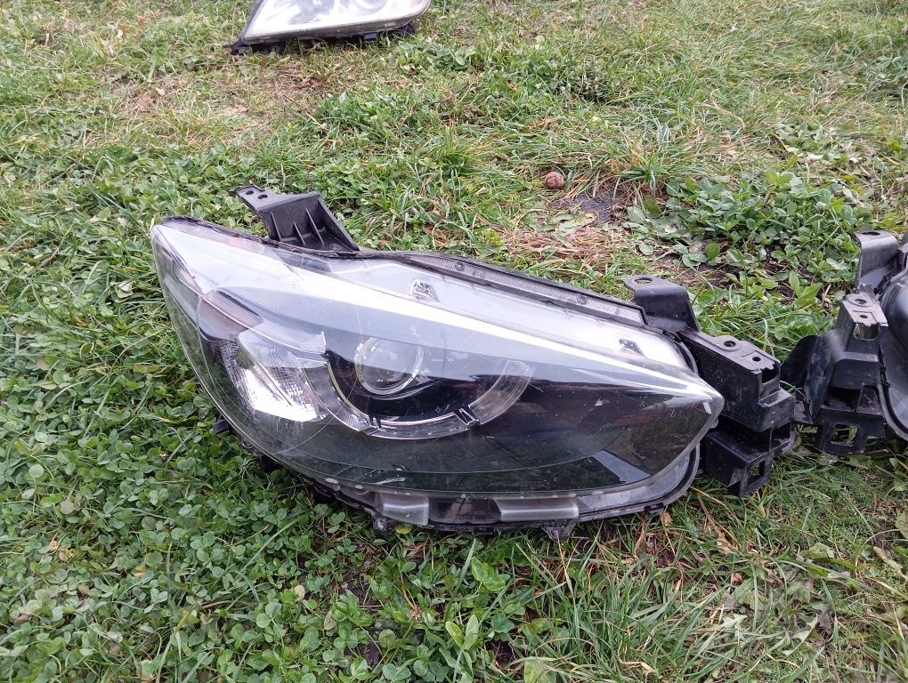 Lampa reflektor przedni przód Mazda CX-5 I 1 Lift Oryginał Europa LED