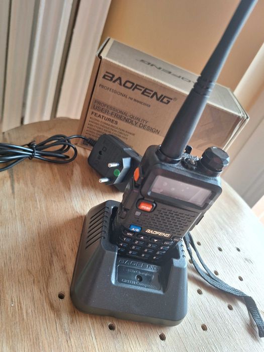Baofeng     UV-5R