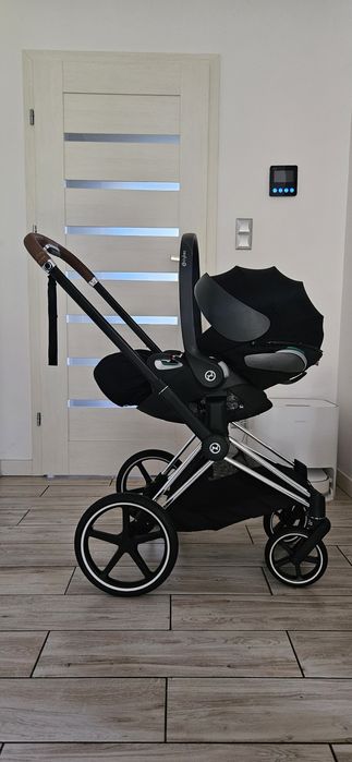 Wózek Cybex Priam 4.0 w zestawie 2w1 lyb 4w1 z bazą obrotową Cybex.