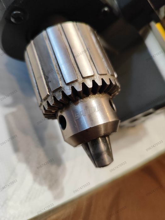 DeWalt DCD460  дрель девольт